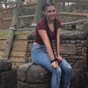 Meet your Posher, Kendra